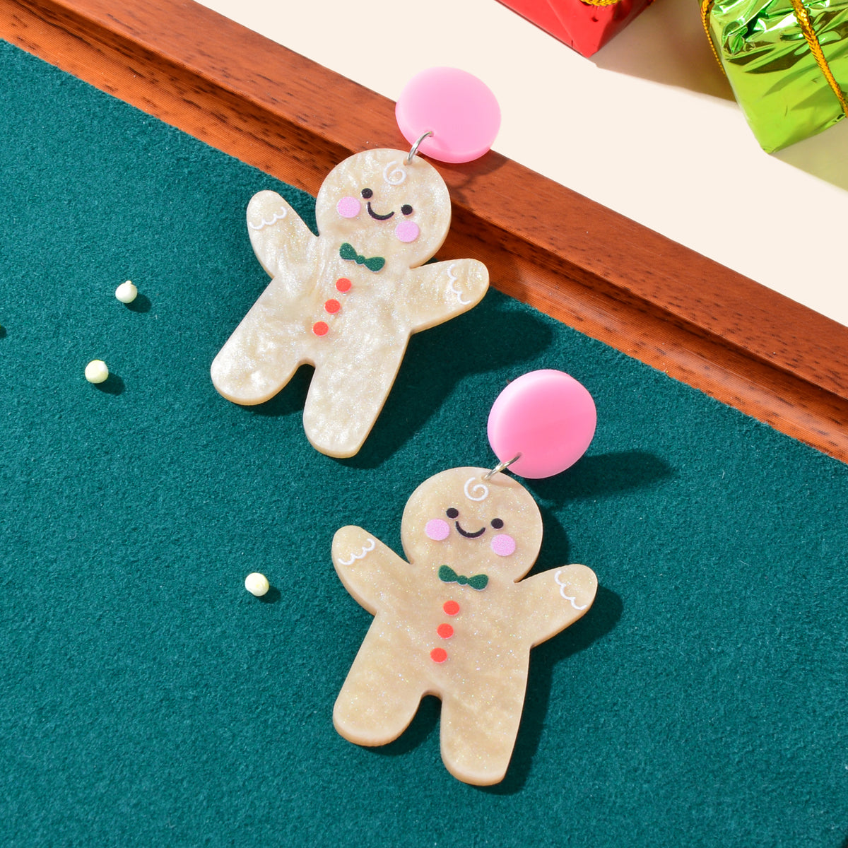 Lovely Acrylic Gingerbread Man Dangle Earrings Girl Christmas Festival Jewellery-1