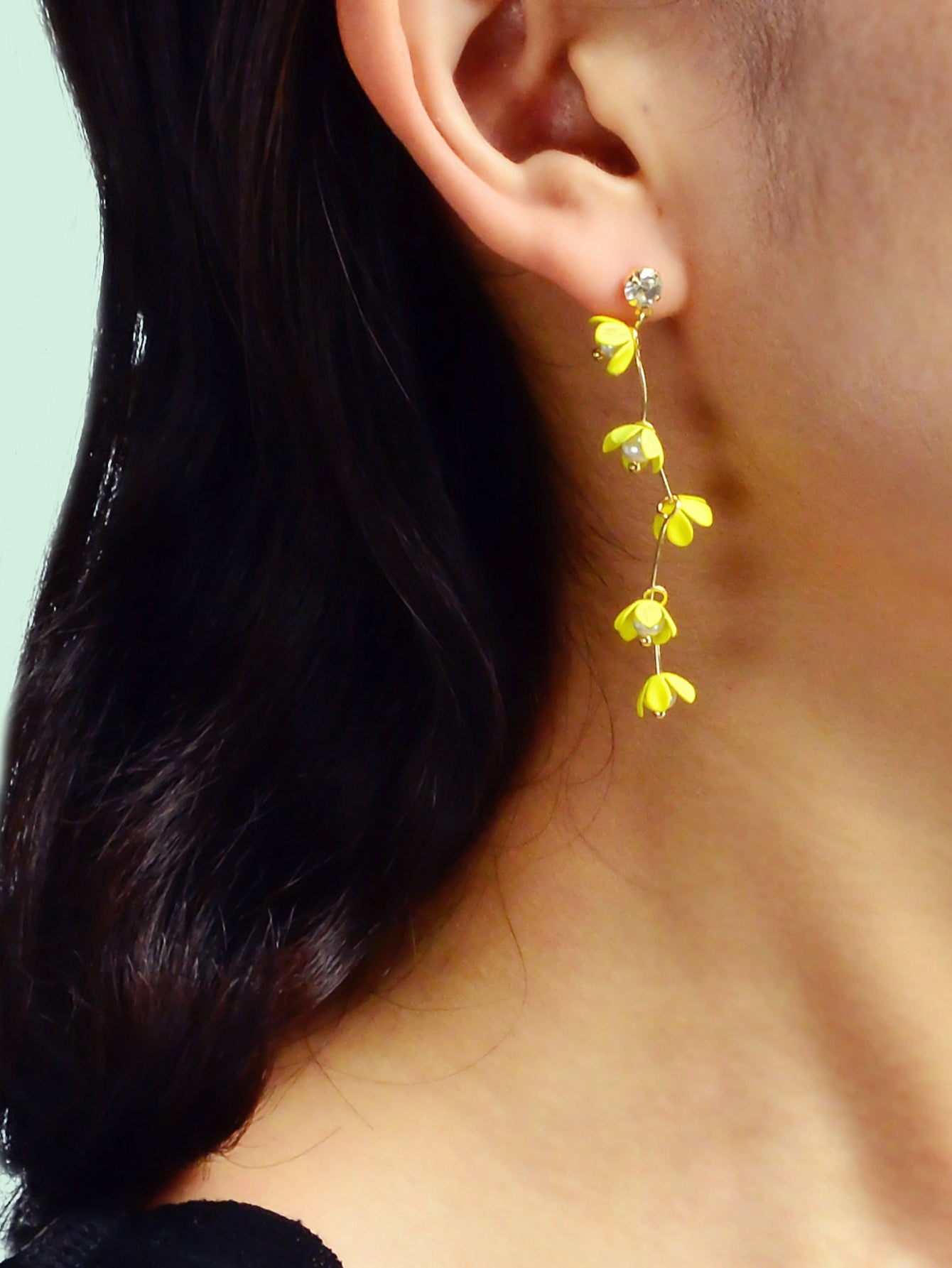 Exquisite Pearl Yellow Flower Dangle Pendant Earrings for Women Trendy Jewellery-1