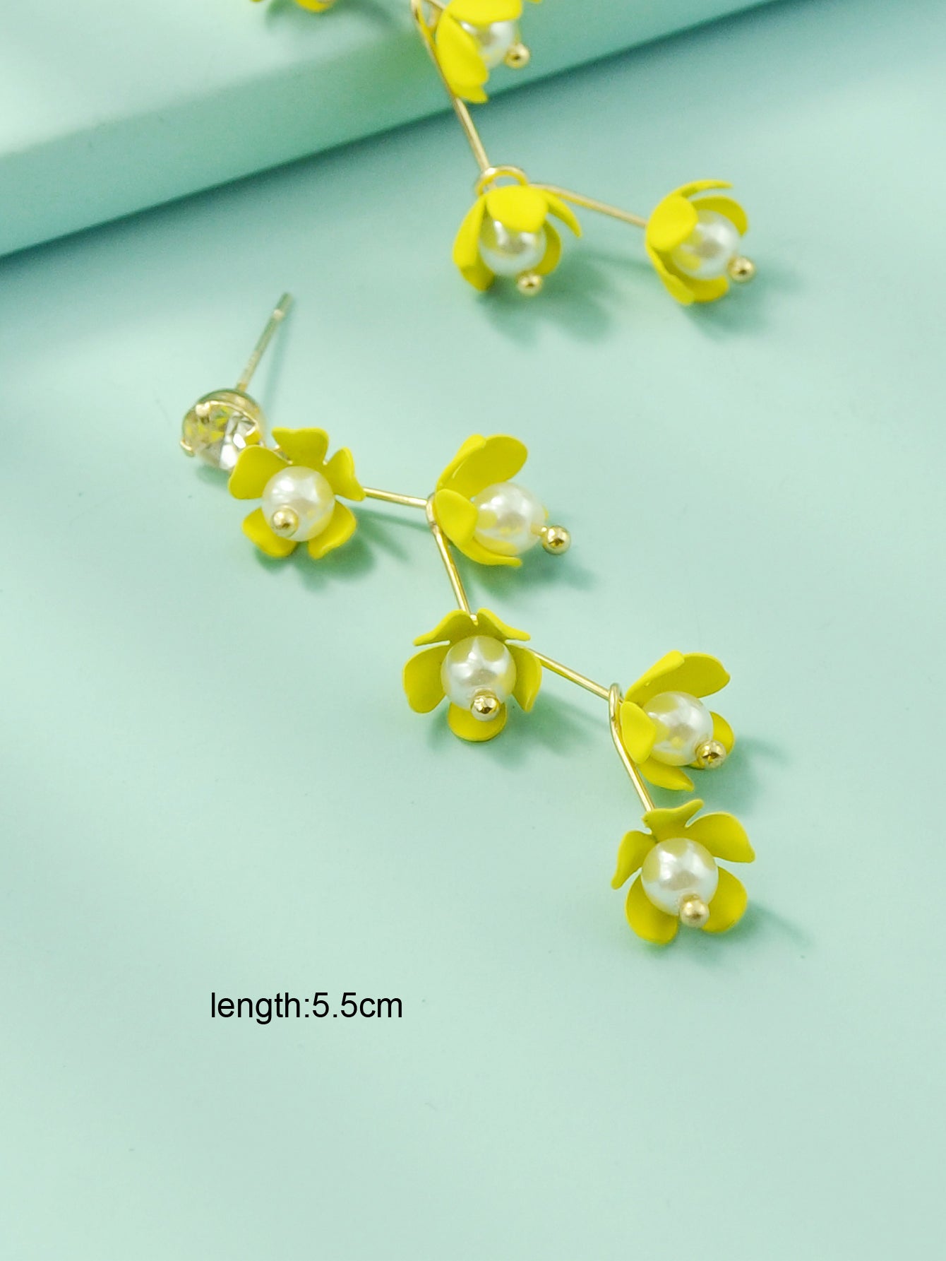 Exquisite Pearl Yellow Flower Dangle Pendant Earrings for Women Trendy Jewellery-4